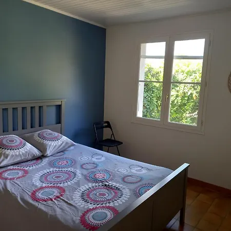 Сasa de vacaciones Maison Avec Terrasse A Bois
